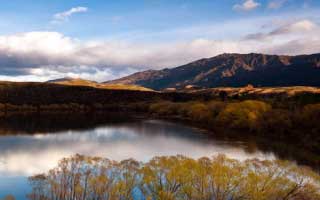 别被爱游戏体育官网的页面设计骗了，核心其实是隐私权限申请这一关